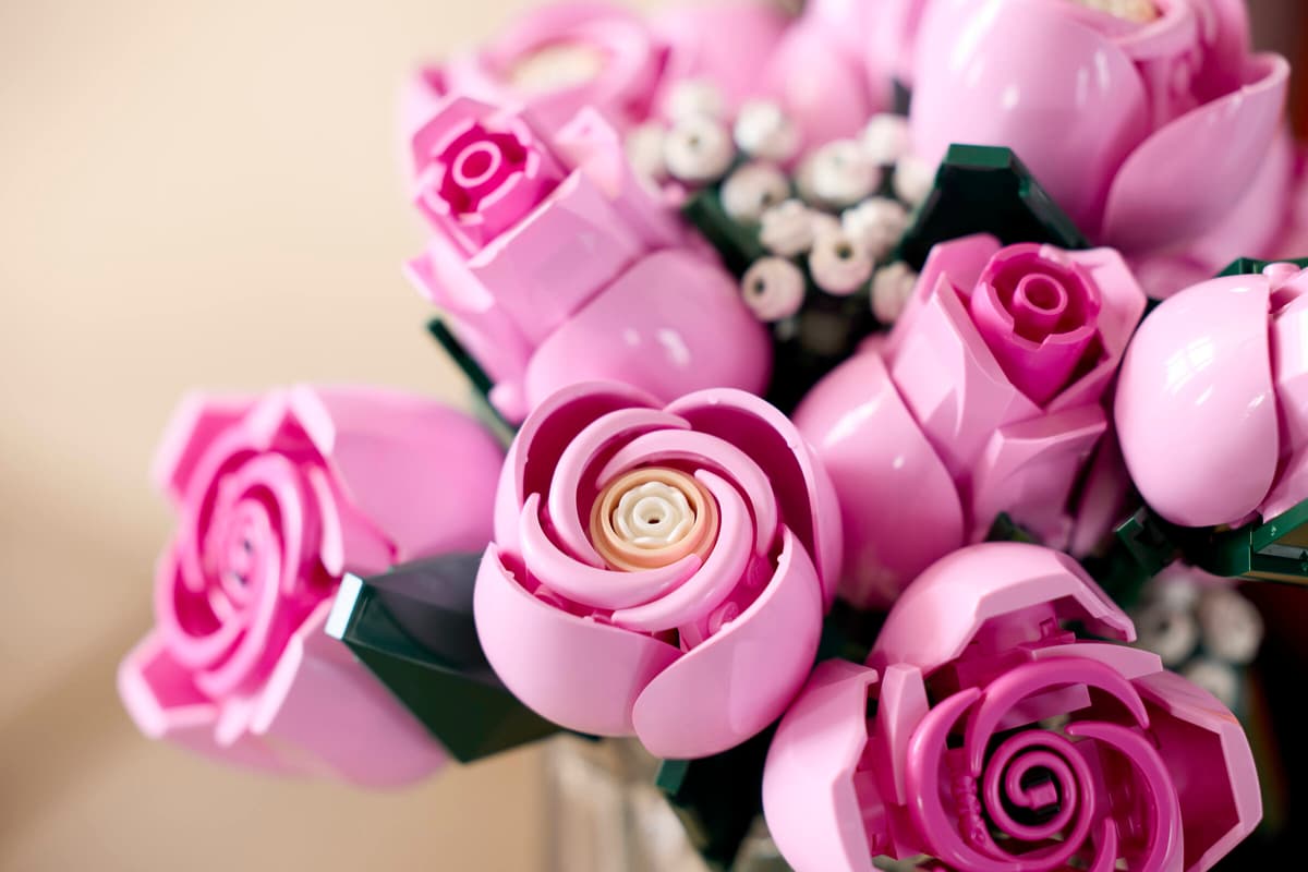 Lego Bouquet Of Pink Roses
