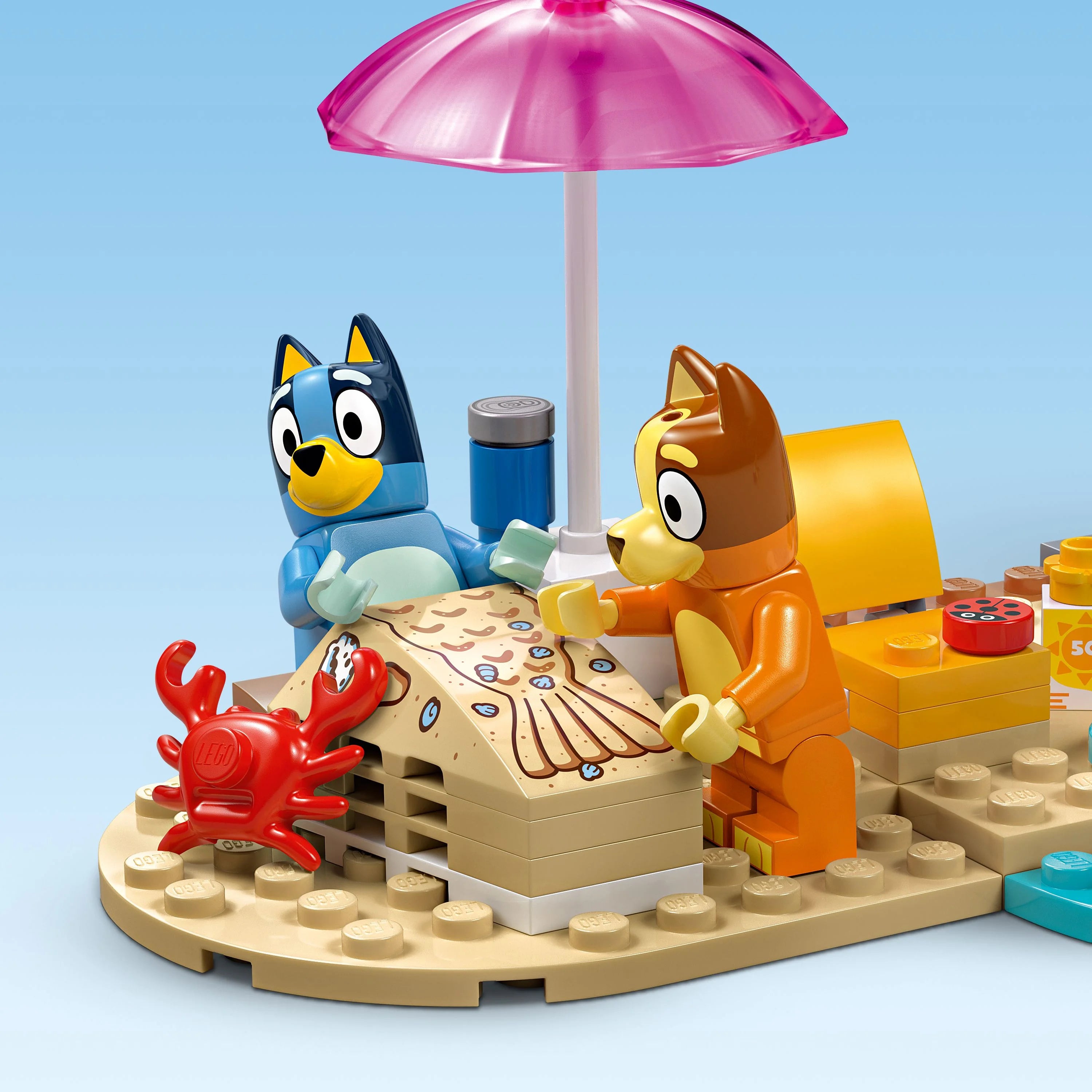 LEGO Bluey: Bluey’s Beach & Family Car Trip 11202