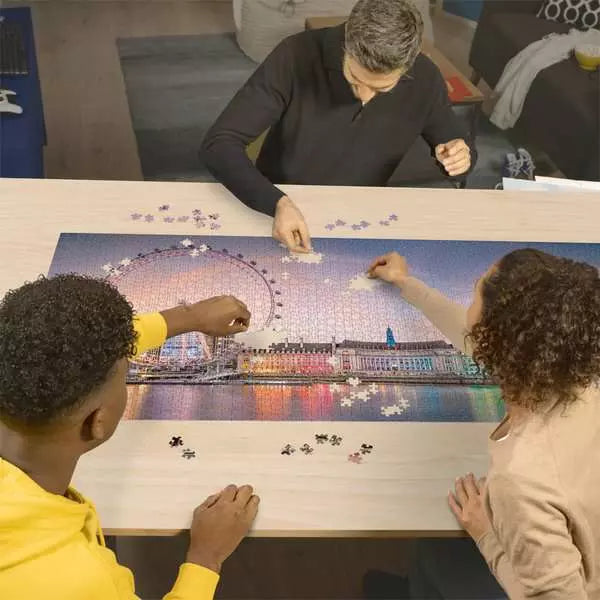 Ravensburger Lovely London 2000 Piece Jigsaw Puzzle