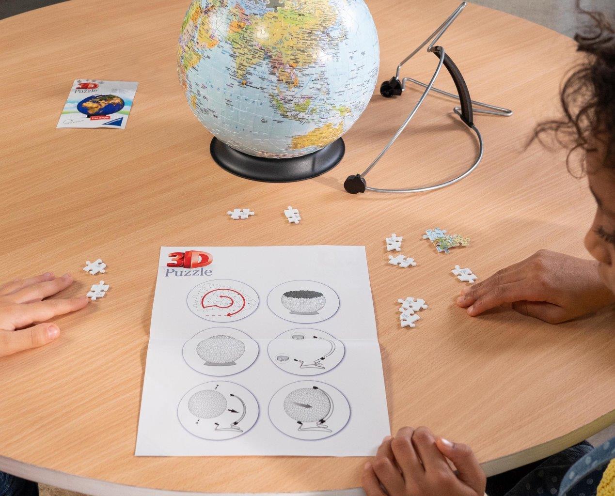 The World on V-Stand 3D Puzzle, 540pc