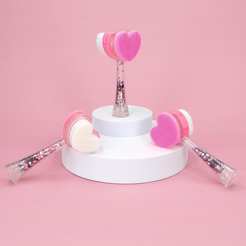 TOPModel Facial Brush Heart
