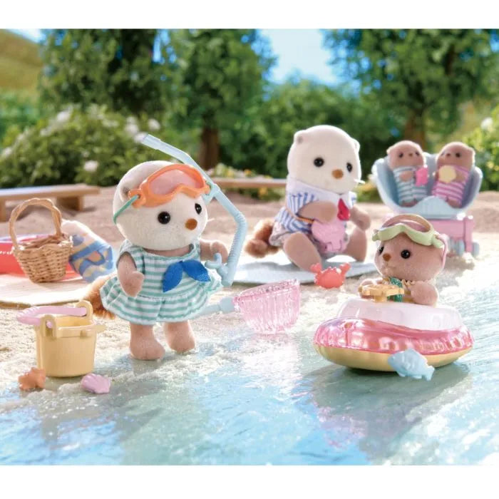 Sylvanian Families Sea Otter Sisters Splashy Snorkel Set