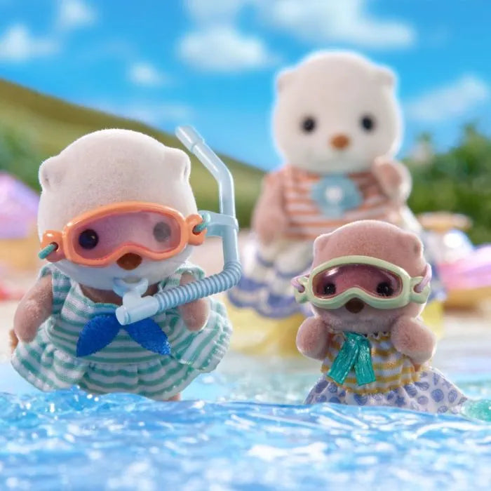 Sylvanian Families Sea Otter Sisters Splashy Snorkel Set