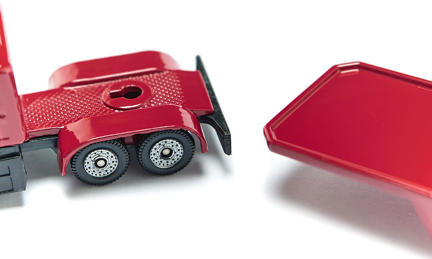 1:87 Low Loader with Speed Boat