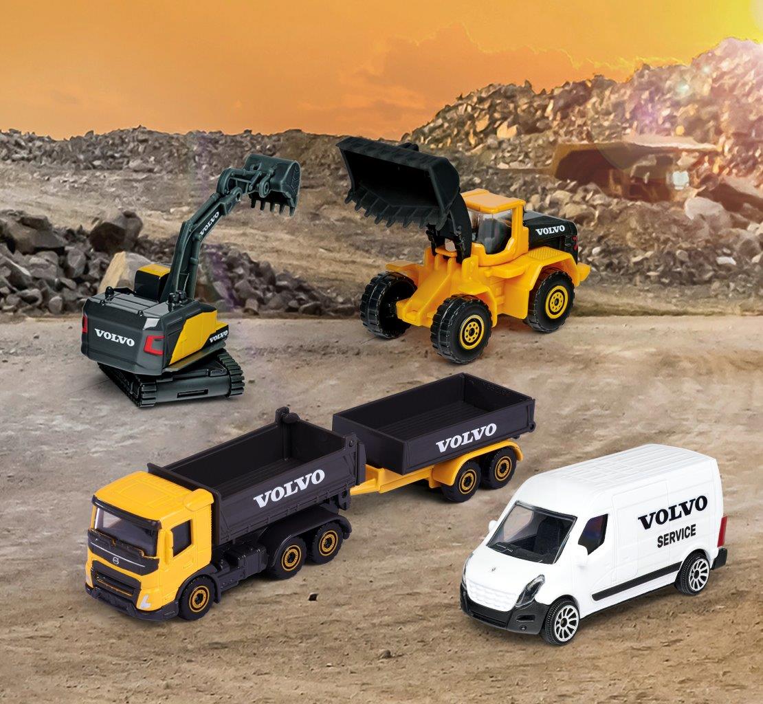 Majorette Creatix Volvo Construction Playset and 5 Vehicles