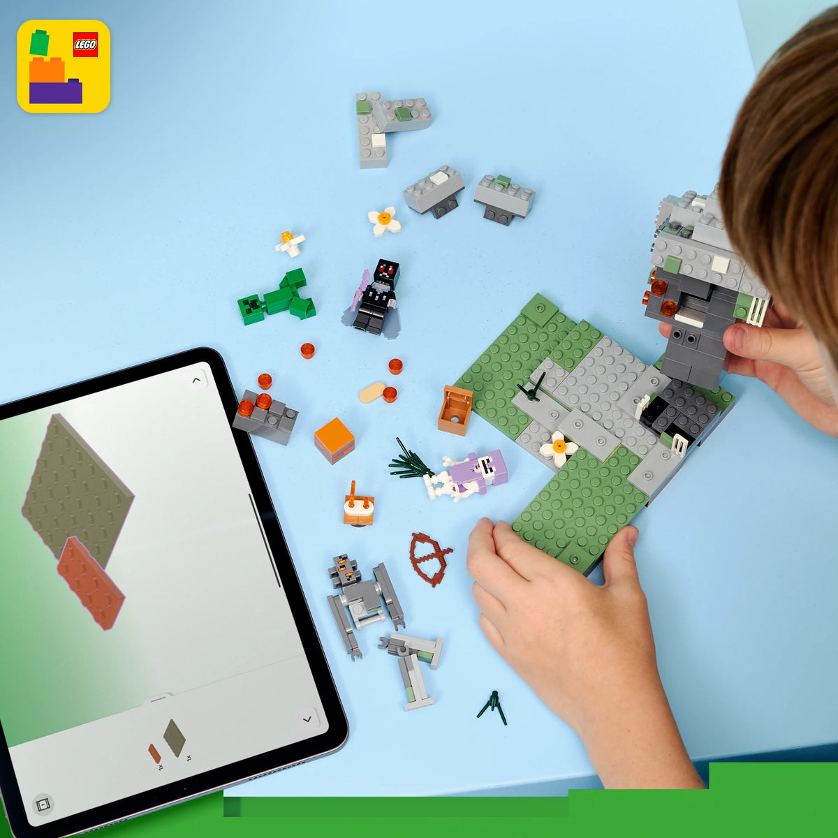 LEGO Minecraft The Pale Garden Building Toy 21586