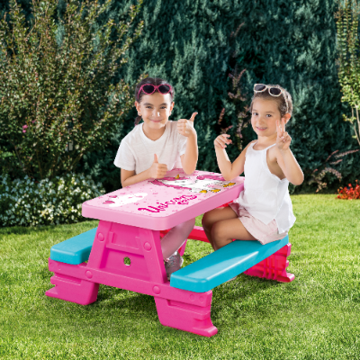 Unicorn Picnic Table For 4