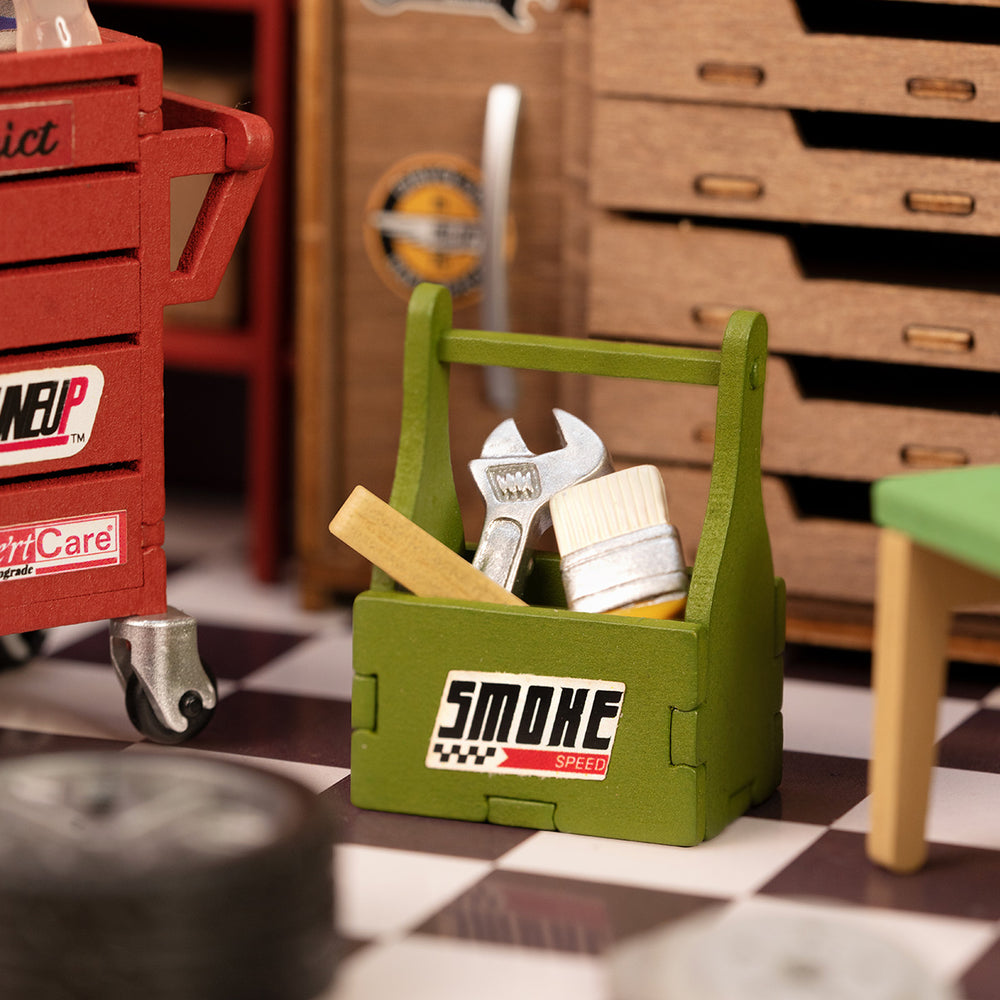 Rolife Garage Workshop DIY Miniature House Kit