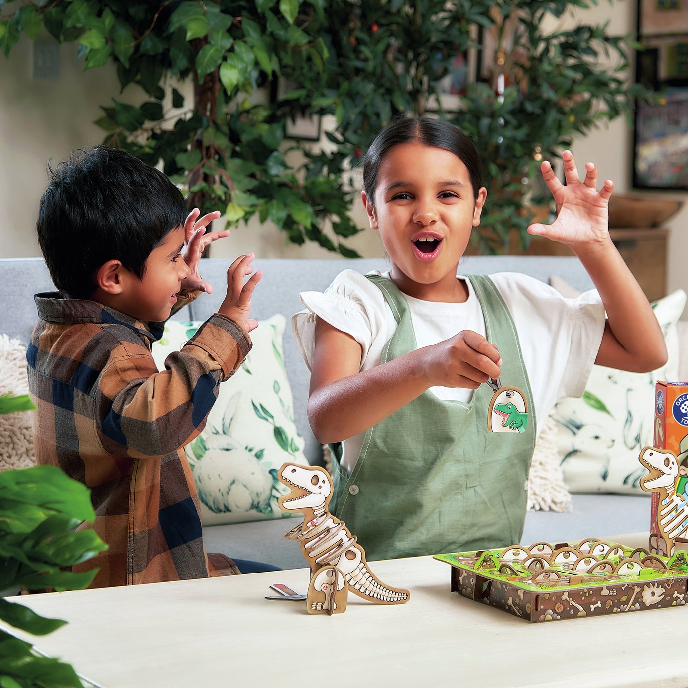 Orchard Toys Dinosaur Dig Game