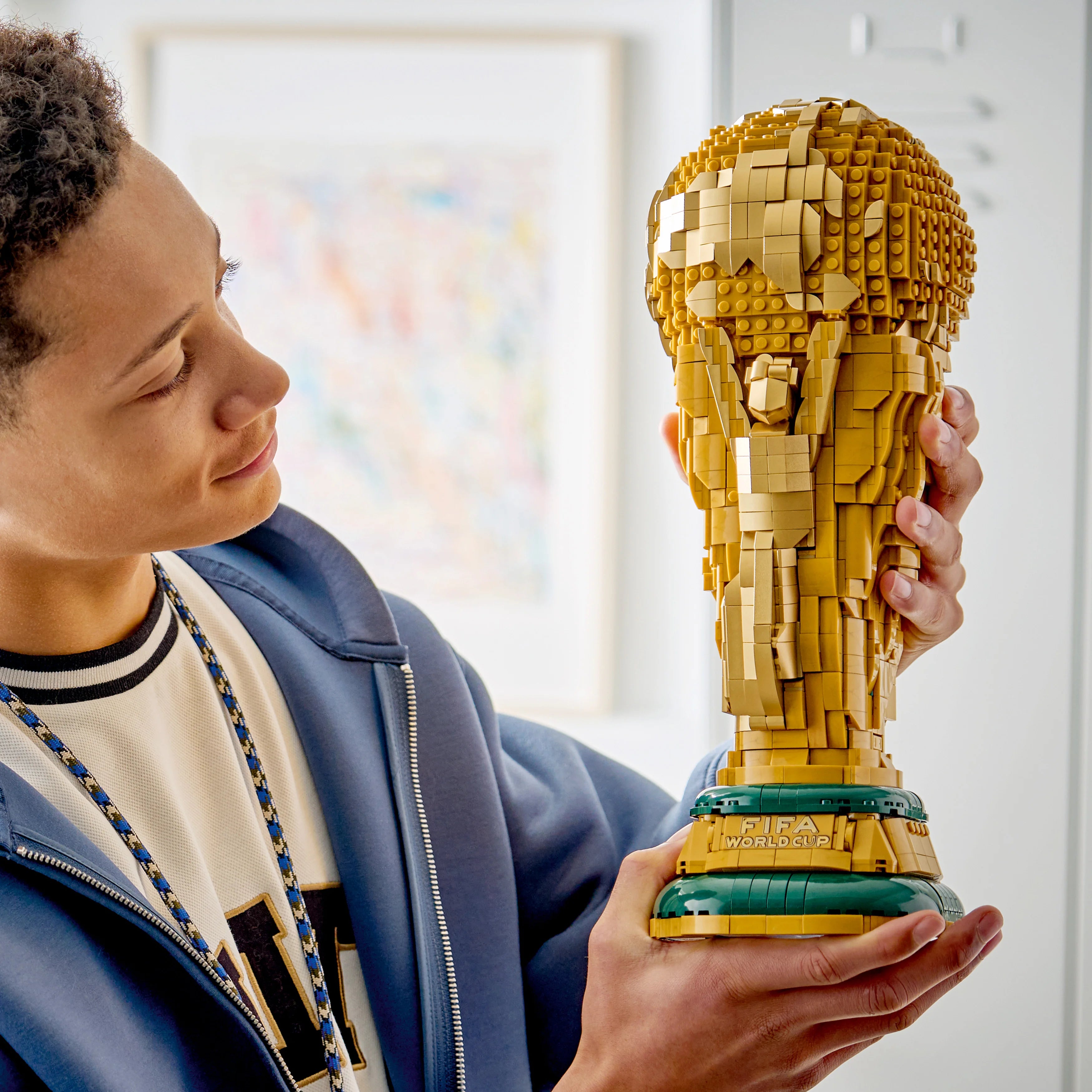 LEGO Editions FIFA World Cup Official Trophy 43020