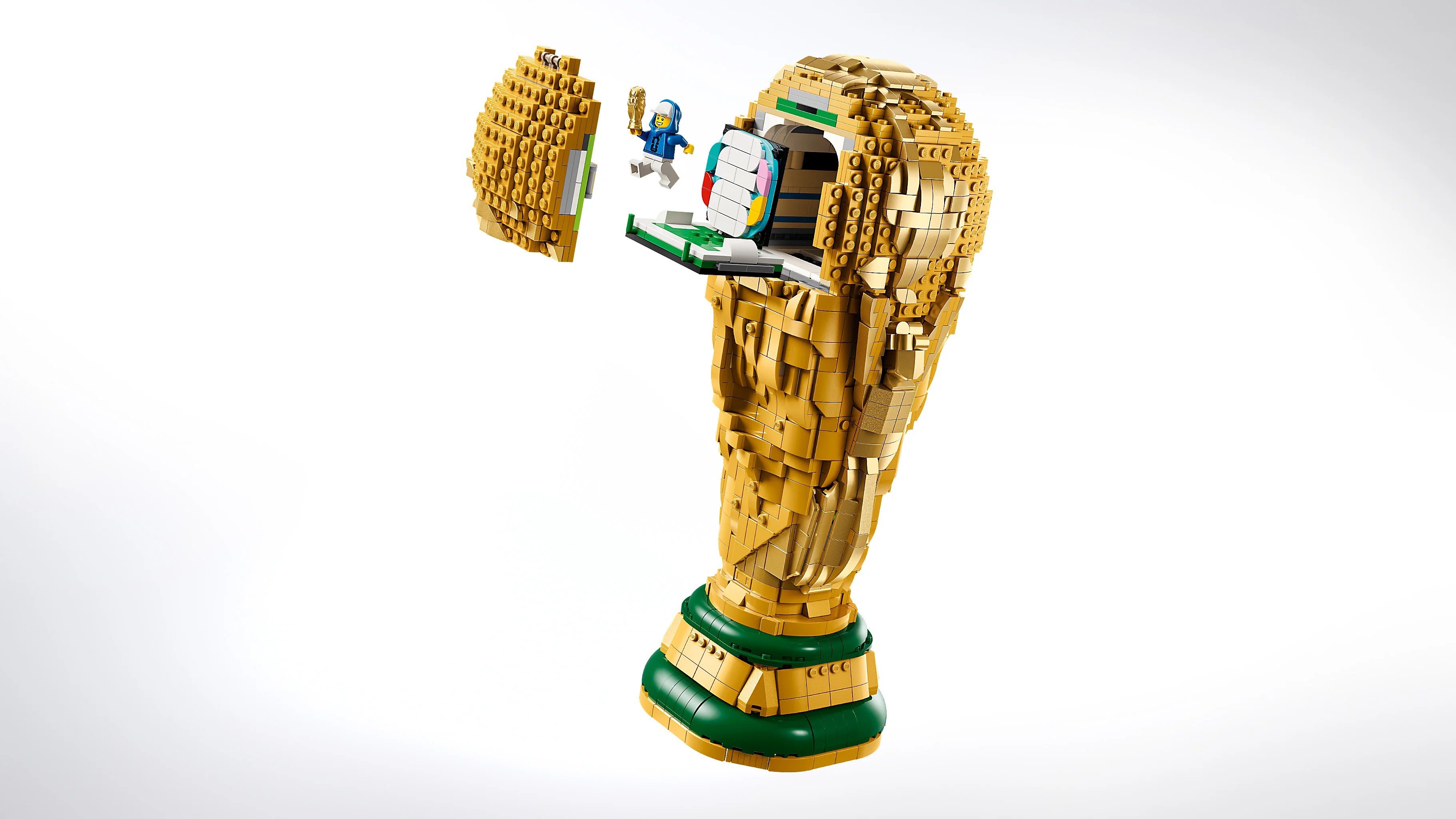 LEGO Editions FIFA World Cup Official Trophy 43020
