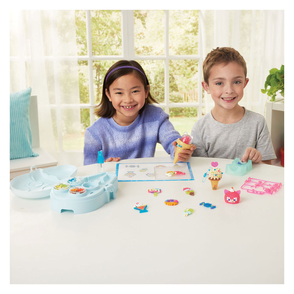 Aquabeads Ice Cream Party Craft Studio Bead Art Set
