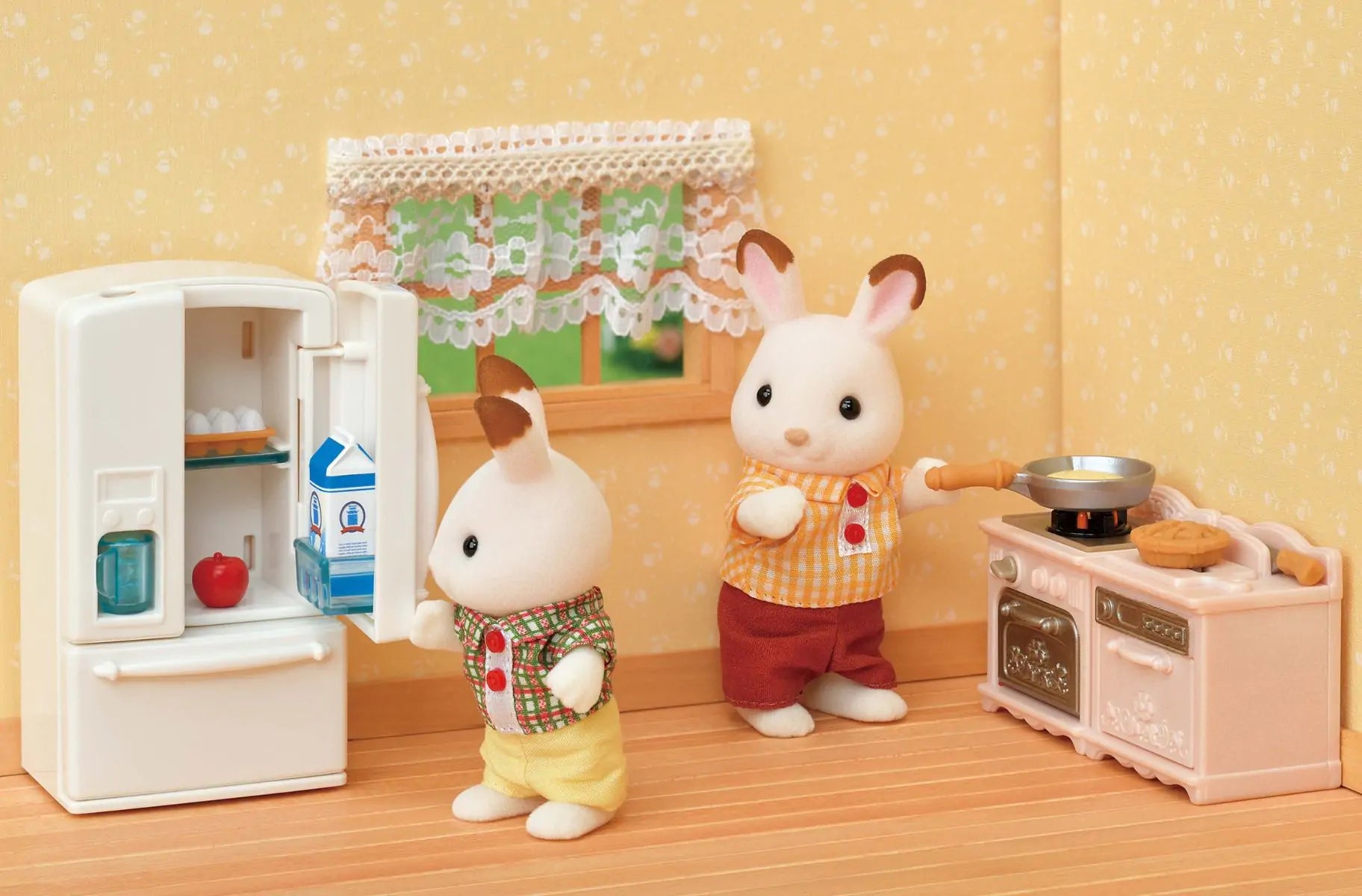 Sylvanian Families Playful Starter Furniture Set