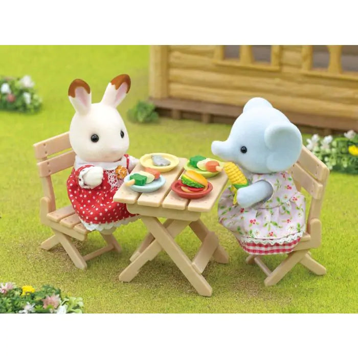 Sylvanian Families BBQ Picnic Set Elephant Girl