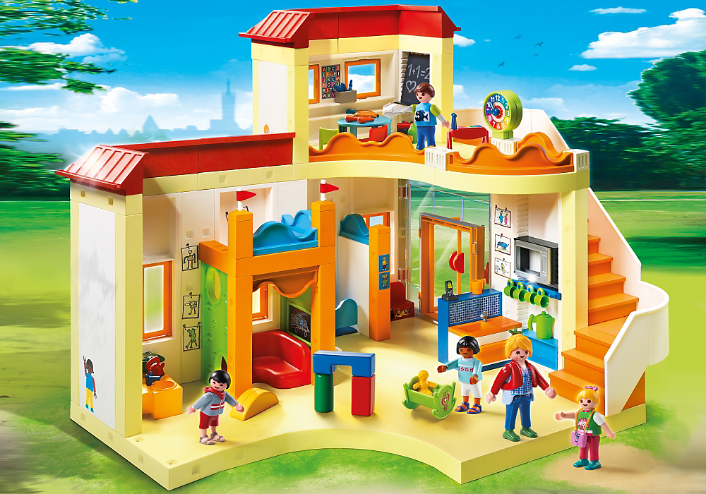 Playmobil 5567 City Life Sunshine Preschool with Functional Blackboard and Clock Hands