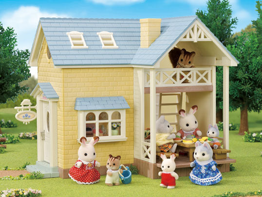 Sylvanian Families Bluebell Cottage Gift Set