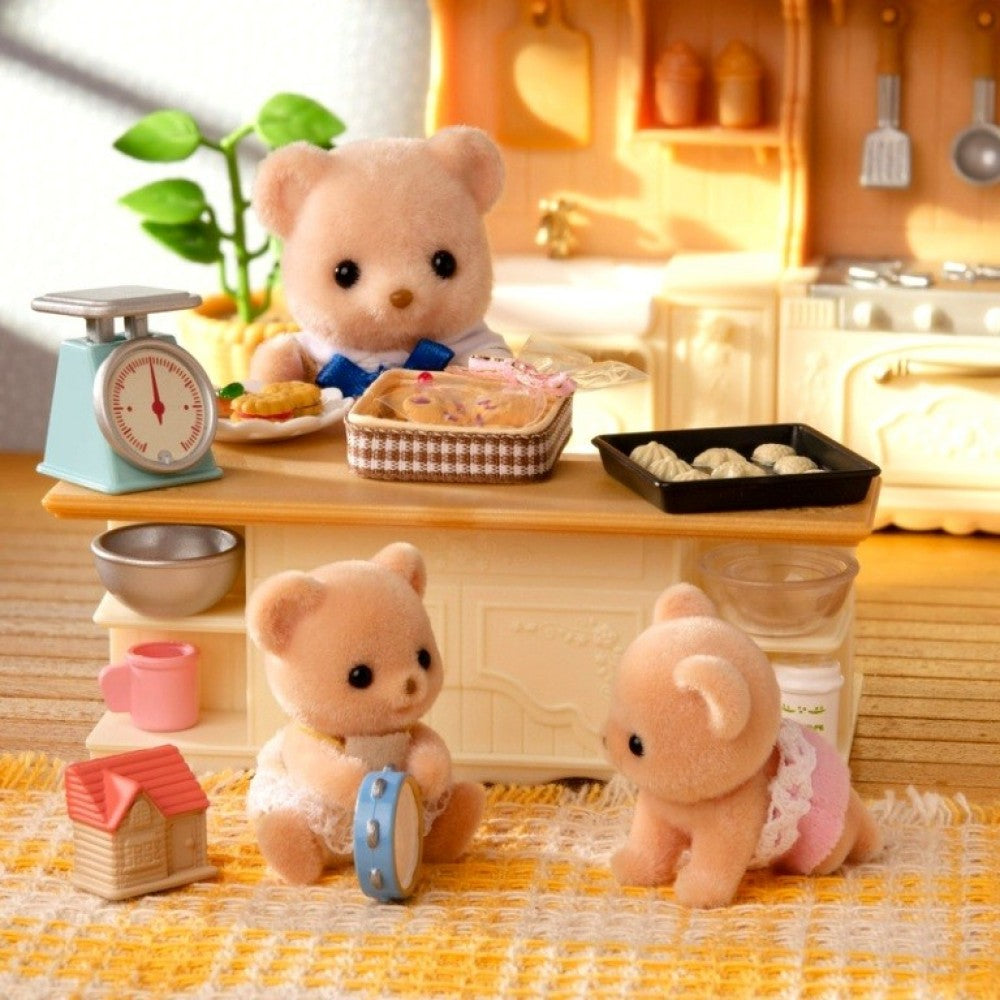 Sylvanian Families Biscuit Bear Family