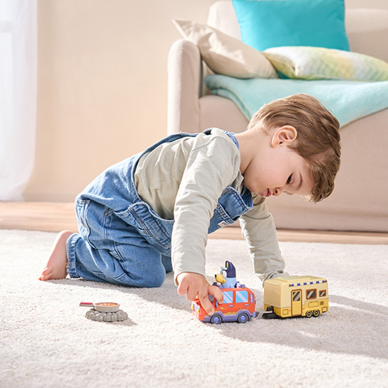VTech Toot-Toot Drivers Bluey Family Car and Caravan Playset