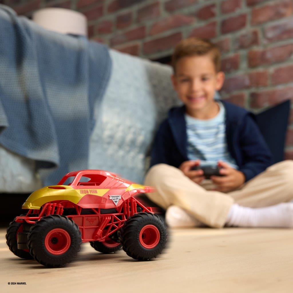 Monster Jam 1.24 R/C Marvel Iron Man