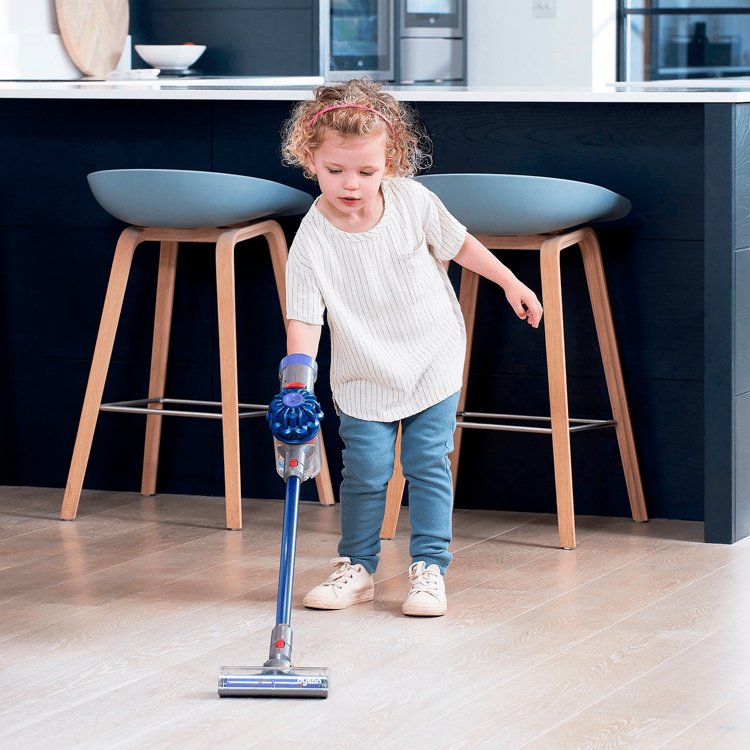 Casdon Dyson Cordless Vacuum Cleaner Toy Blue