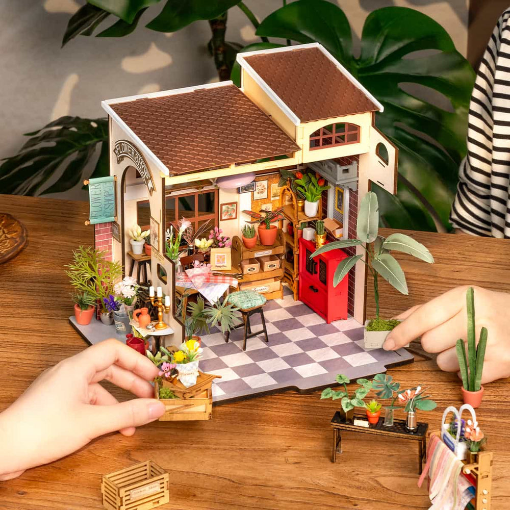 Rolife Emily's Flower Shop DIY Miniature House Kit