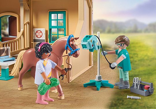 Playmobil 71352 Riding Therapy and Veterinary