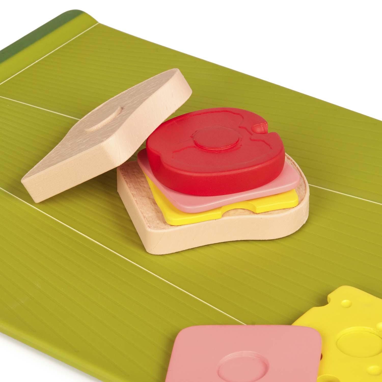 Casdon Joseph Joseph Go Eat Play Food Set