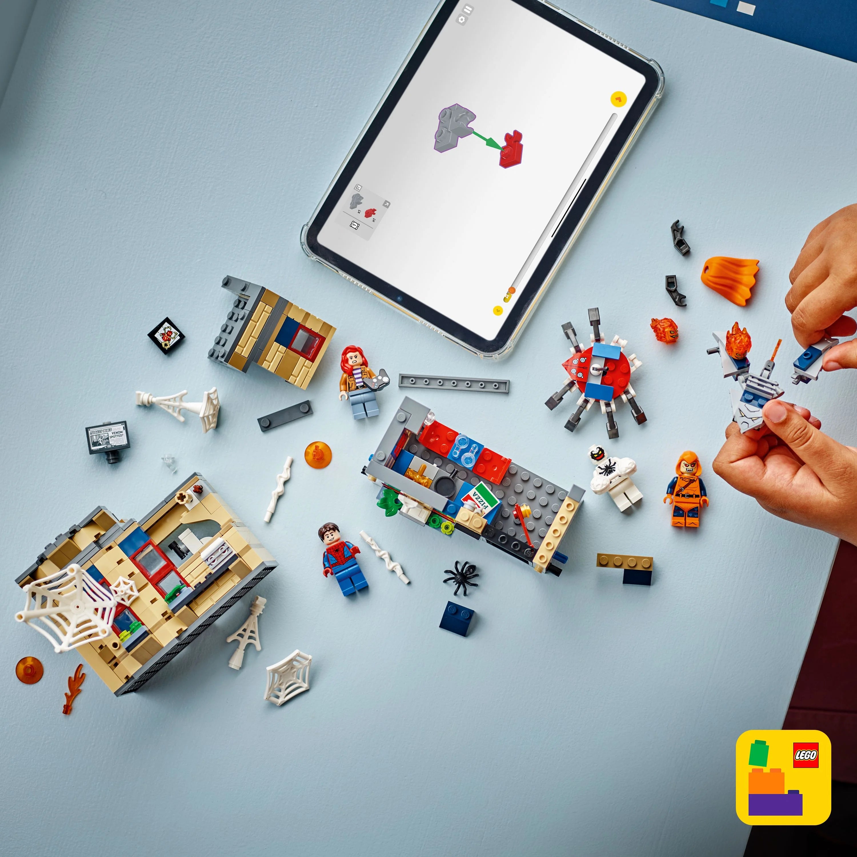 LEGO ǀ Marvel Peter Parker’s Apartment Set 76317