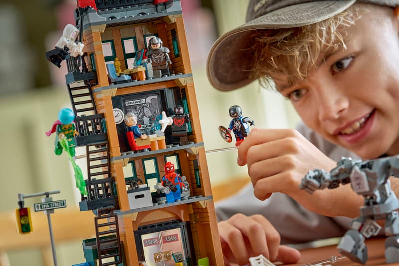 LEGO Marvel Spider-Man vs Mysterio The Daily Bugle