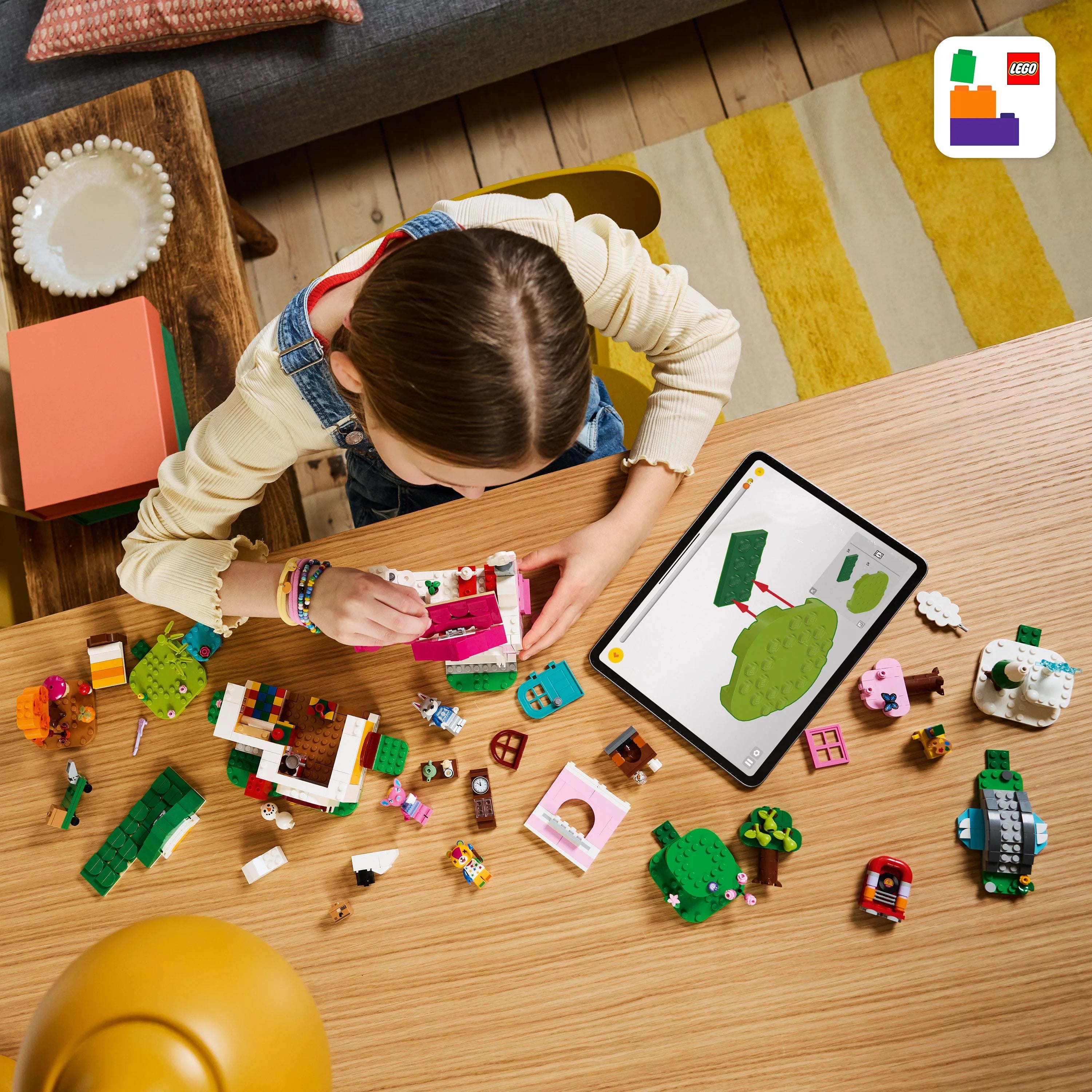 LEGO Animal Crossing Creative Houses: Seasons of Fun 77057