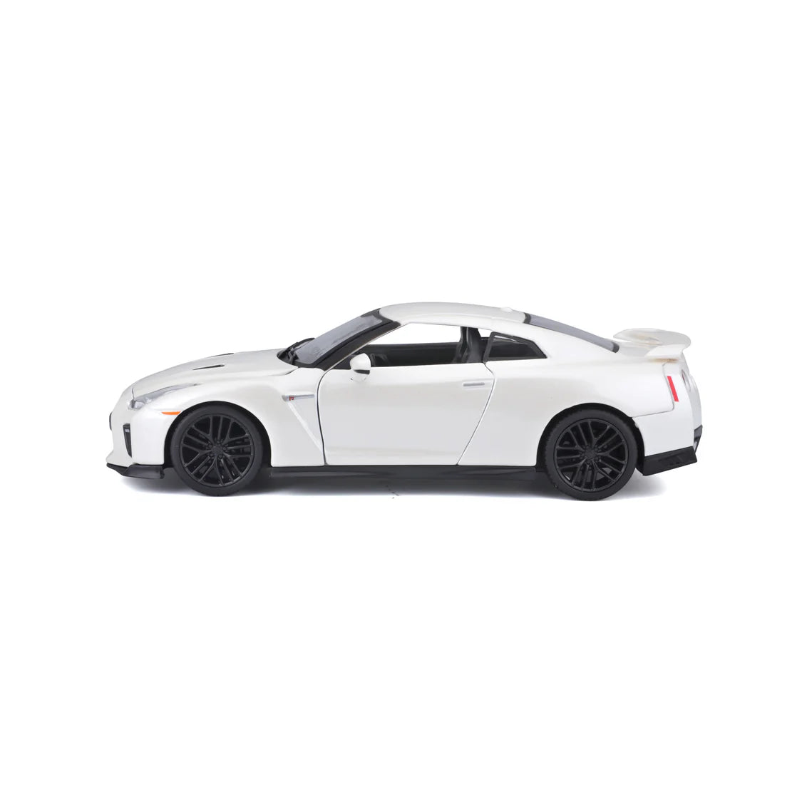 1:24 Nissan Gt-R 2017 White