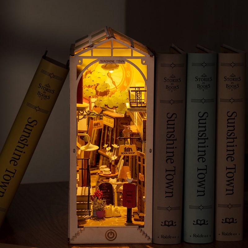 Rolife Sunshine Town DIY Book Nook Kit