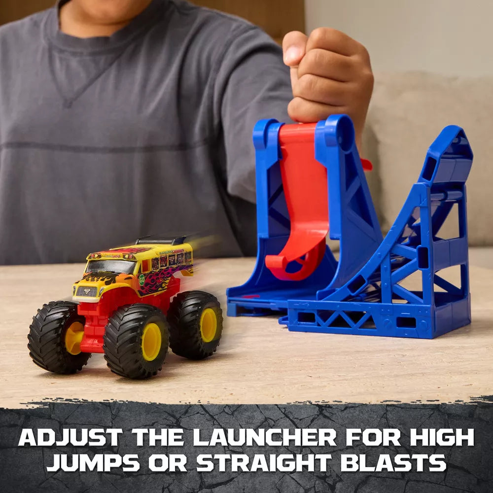 Monster Jam 1:64 Smash & Bash Crash Course Playset