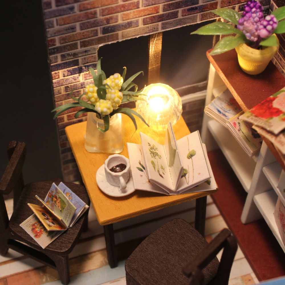 Miniature House DIY Kit - Coffee House