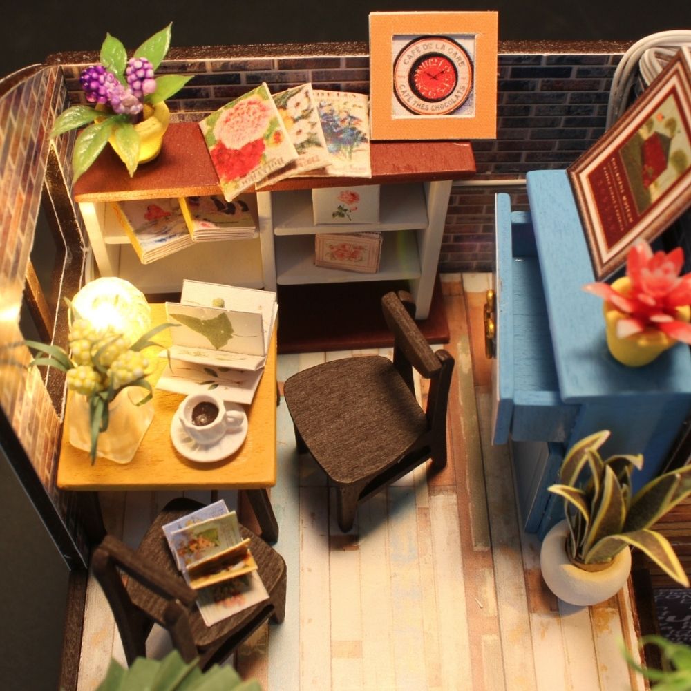 Miniature House DIY Kit - Coffee House