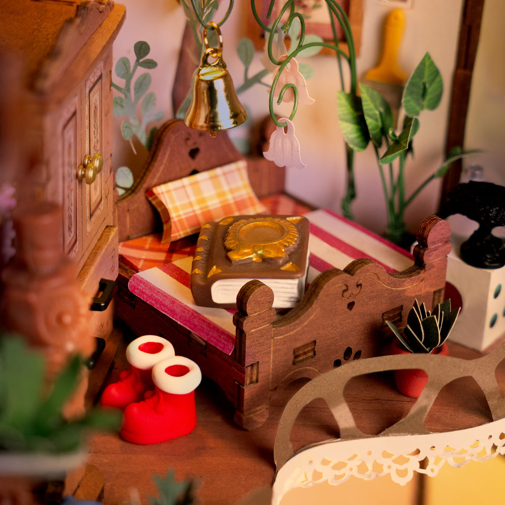 Rolife Fairytale Tree House DIY Miniature House Kit
