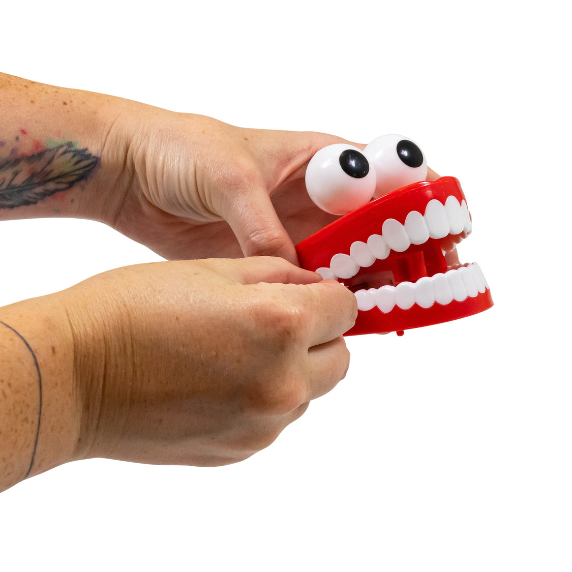 Eyeball Chattering Teeth Novelty Toy