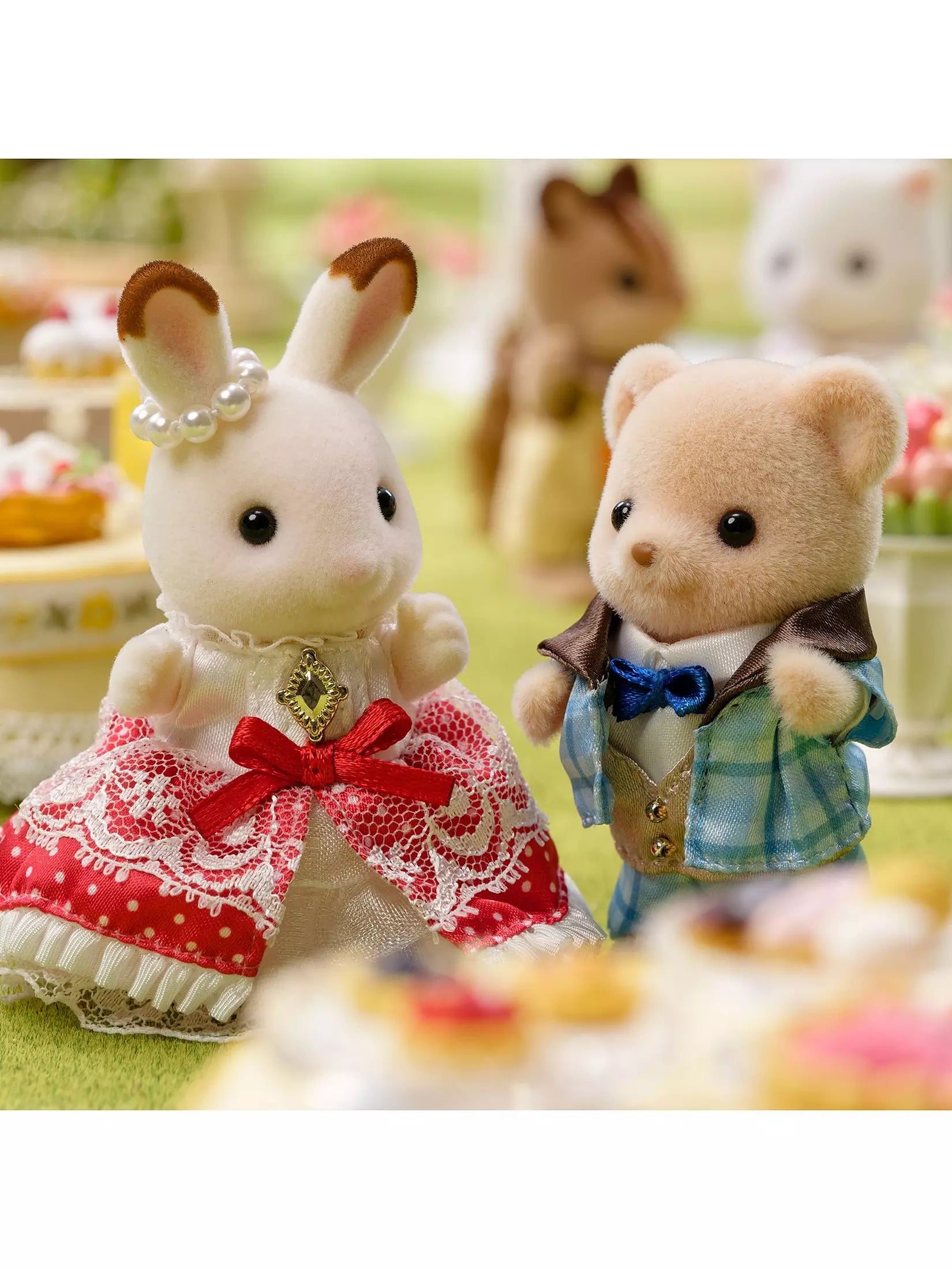 Sylvanian Families Anniversary Friends Set: Freya & Theo