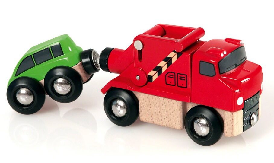 BRIO Tow Truck