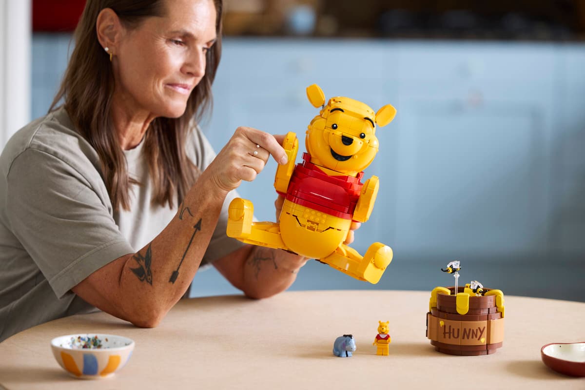 LEGO Disney Winnie the Pooh Set for Adults 43300