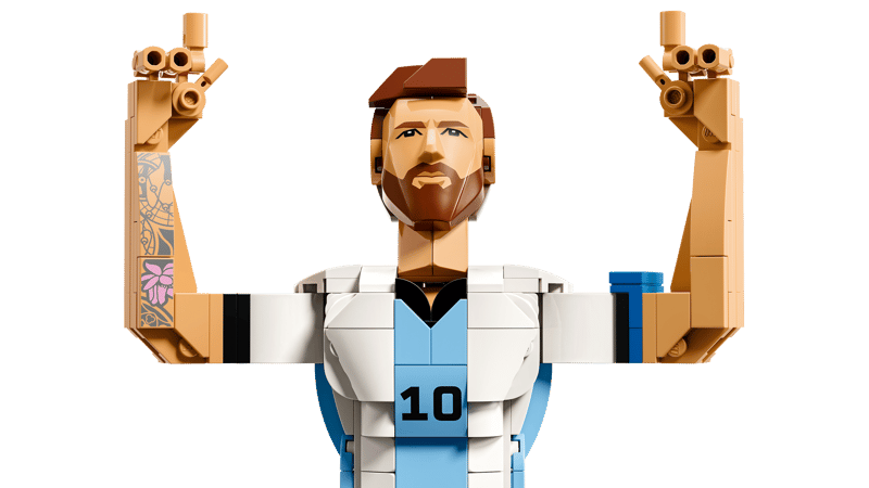 LEGO Editions Lionel Messi Football Legend Set 43015