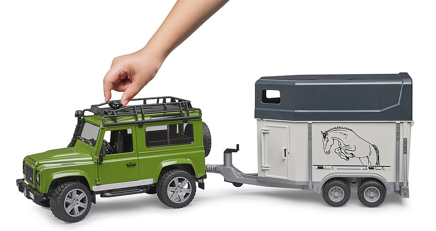 Bruder Land Rover Defender W Horse Trailer & Horse