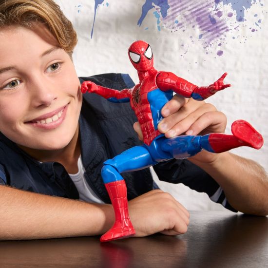 Classic Spiderman Figure Titan Series