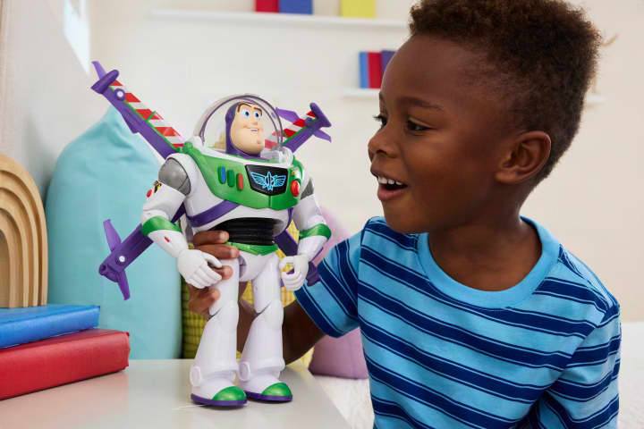 Disney Pixar Toy Story Buzz Lightyear Large Scale Figure