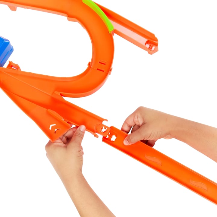 Hot Wheels Stunt Tracks Motorised Big Air Crash