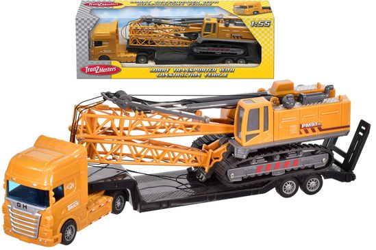 Lorry Transporter With Crane