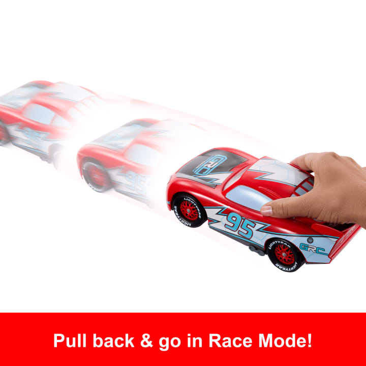 Disney & Pixar Cars Global Racers Cup Drift & Race Lightning McQueen
