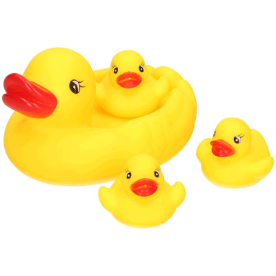 Mummy Ducks With 3 Babies