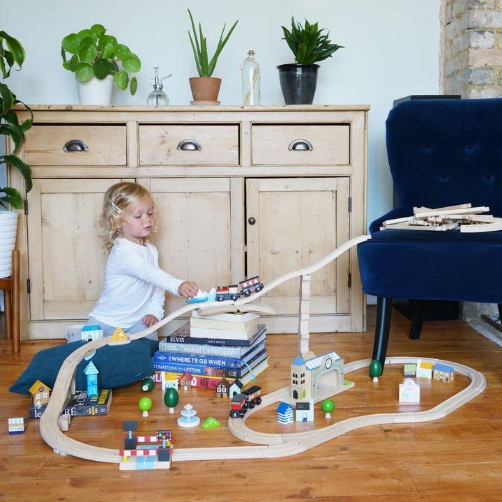 Le Toy Van Royal Express Trainset 180pc