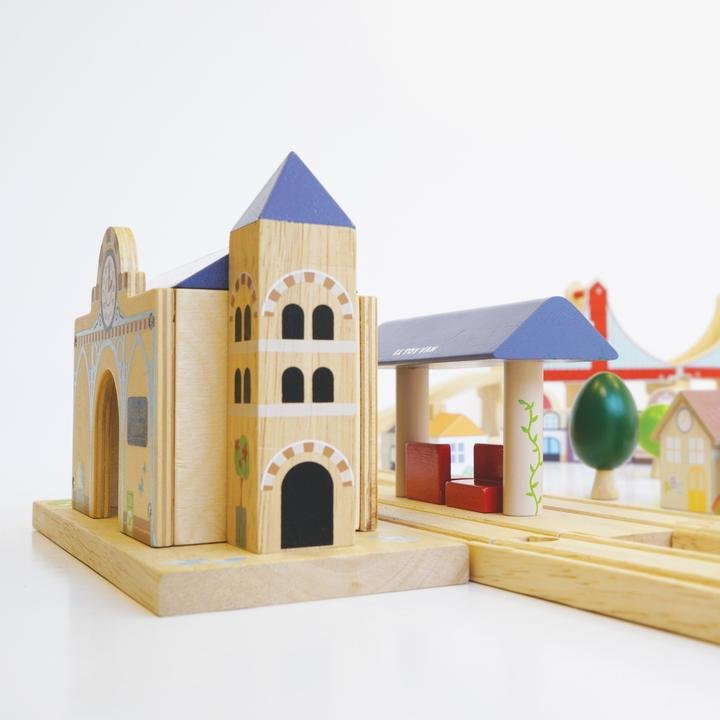 Le Toy Van Royal Express Trainset 180pc